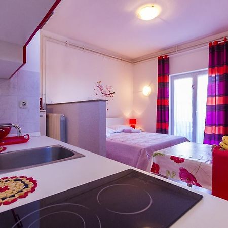 Apartment Lori Fažana Eksteriør billede