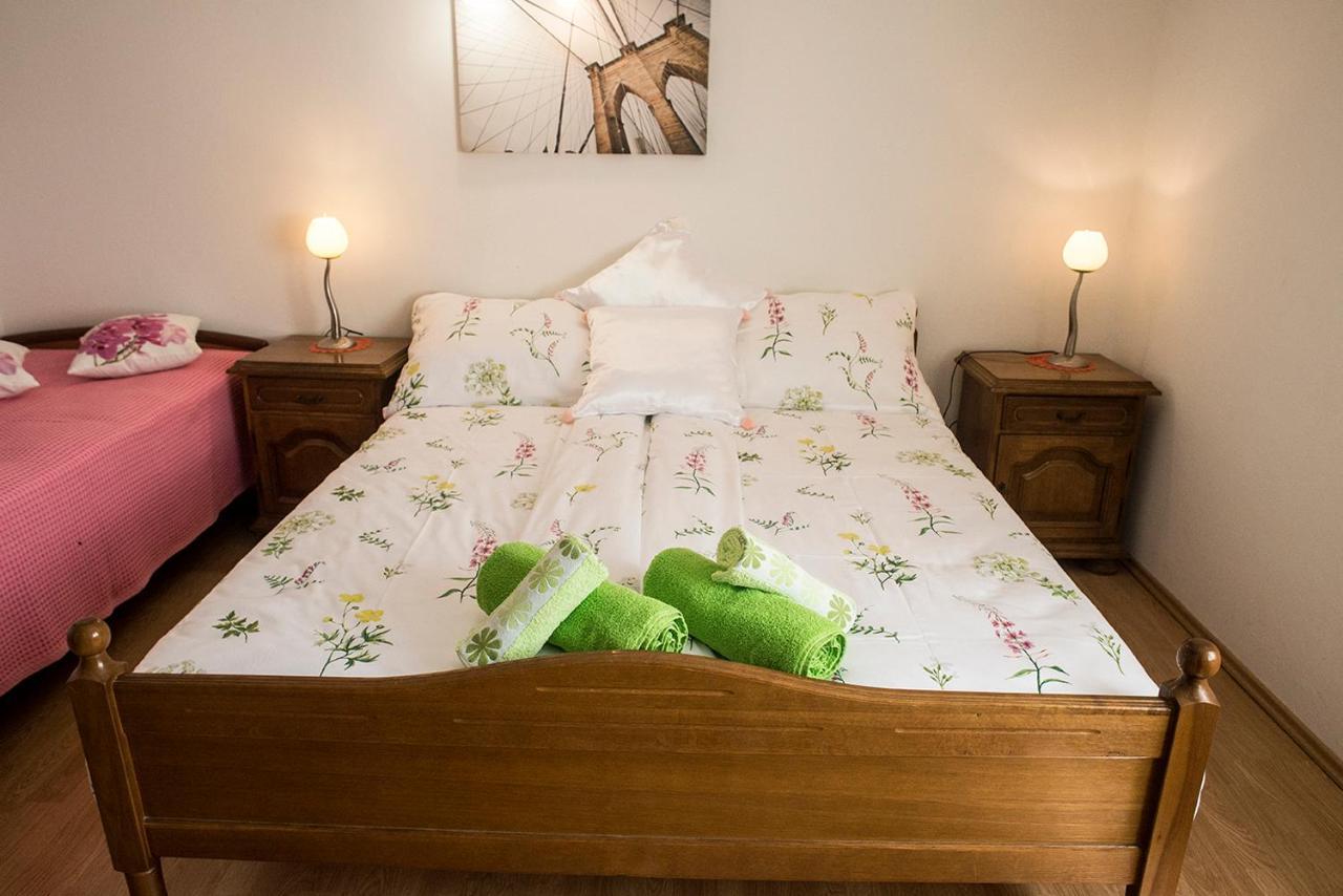 Apartment Lori Fažana Eksteriør billede