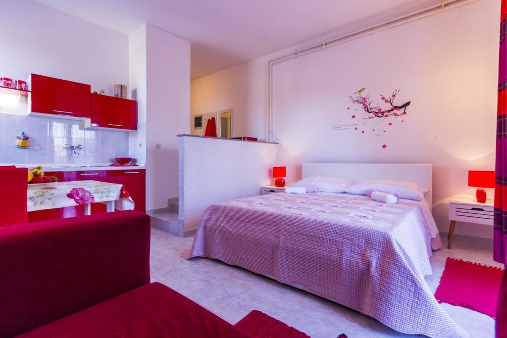 Apartment Lori Fažana Eksteriør billede