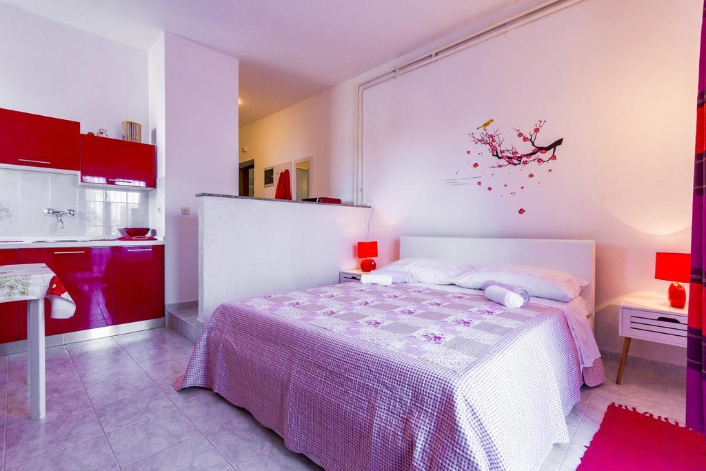 Apartment Lori Fažana Eksteriør billede
