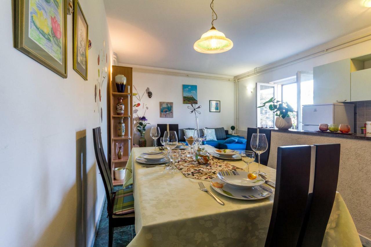 Apartment Lori Fažana Eksteriør billede