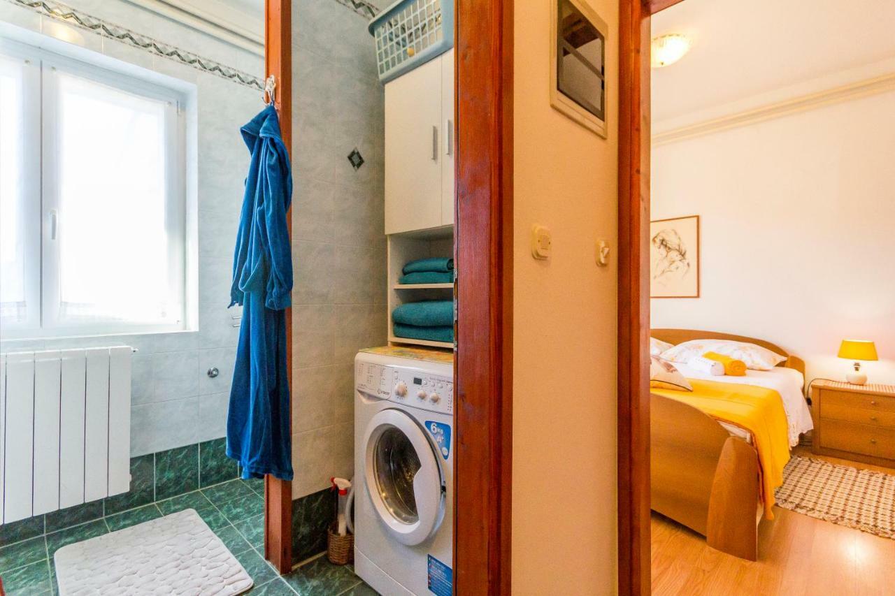Apartment Lori Fažana Eksteriør billede